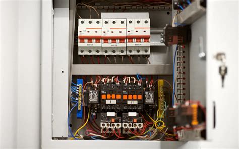 distribution electrical box|types of electrical distribution boards.